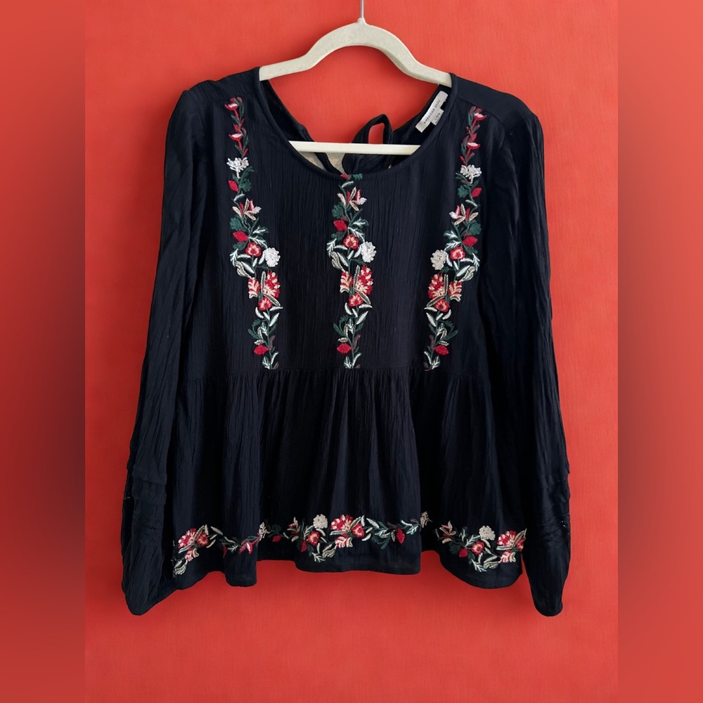 American Eagle Outfitters Black Floral Embroidered Blouse